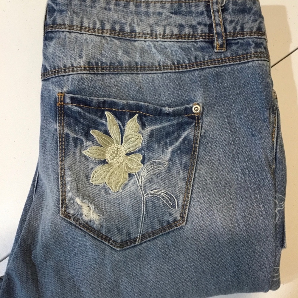 Est .1946 Denim  Womens  Light Blue Jeans Embroidered Details